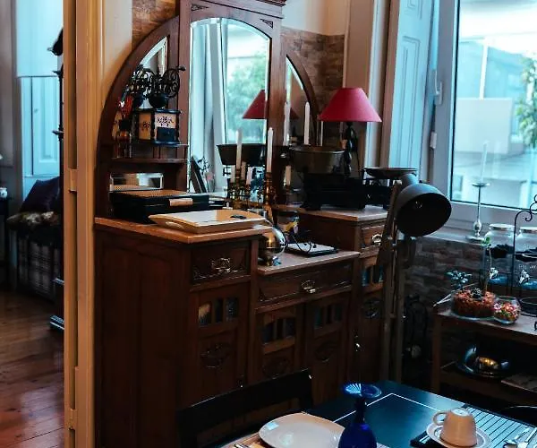 Проживание в семье Maritimo Ii