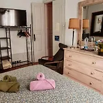 Maritimo Ii Homestay *