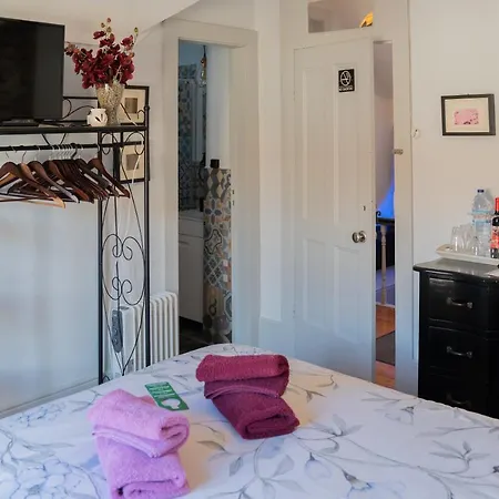 Quarto em Acomodações Particulares Maritimo Ii