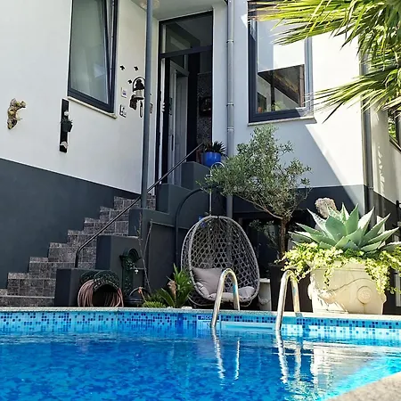 Homestay Maritimo Ii *
