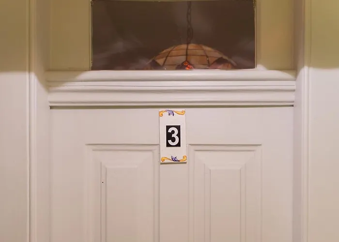 Homestay Maritimo Ii Espinho (Aveiro)