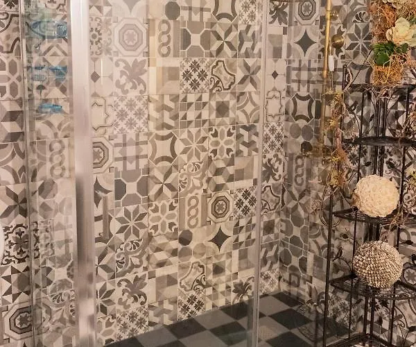 Maritimo Ii Homestay *